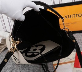 Louis Vuitton Crafty NeoNoe MM Bag In Cream