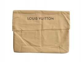 Louis Vuitton Lockme Clutch In Black