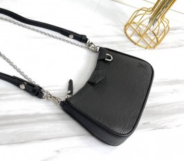 Louis Vuitton Epi Leather Easy Pouch On Strap In Black