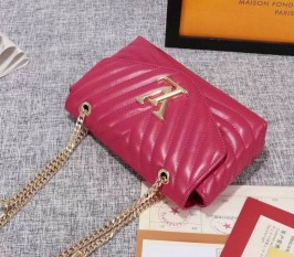 Louis Vuitton New Wave Chain Bag In Agathe Pink