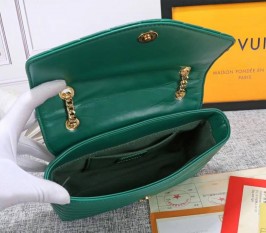Louis Vuitton New Wave Chain Bag In Emerald Green