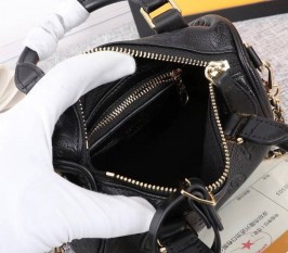 Louis Vuitton Speedy BB Handbag In Black