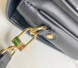 Louis Vuitton Spring 2022 Monogram Empreinte Pochette Metis Handbag In Black