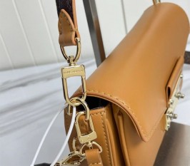 Louis Vuitton Spring Summer 2022 Swing Bag In Hazelnut Brown