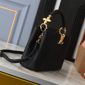 Louis Vuitton Capucines BB Handbag In Black - Image 3
