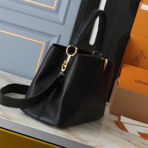 Louis Vuitton Capucines GM Souple Handbag In Black - Image 3