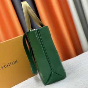 Louis Vuitton Other Leathers Shopper Cabas MM Tote In Green - Image 4