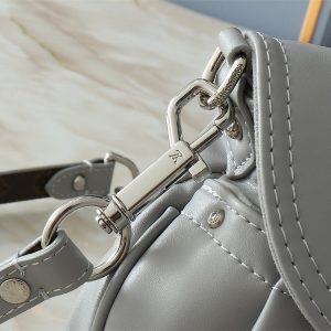 Louis Vuitton Sunset Vibe Bag In Limestone Gray - Image 7
