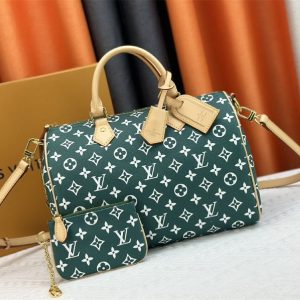 Louis Vuitton Speedy P9 Bandouliere 30 Bag In Green
