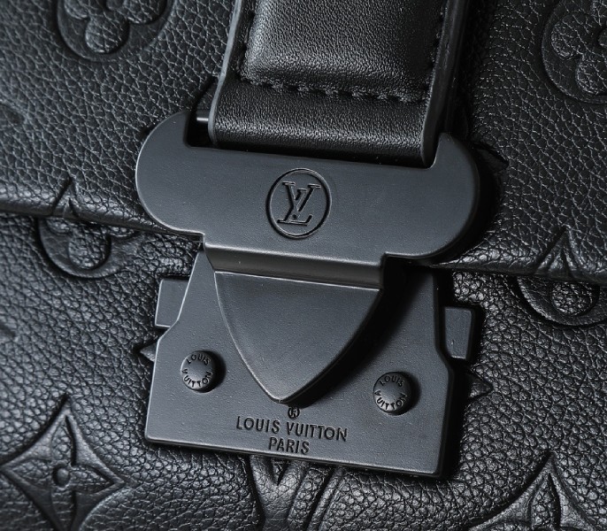 Taurillon Leather S-Cape Messenger - Image 7