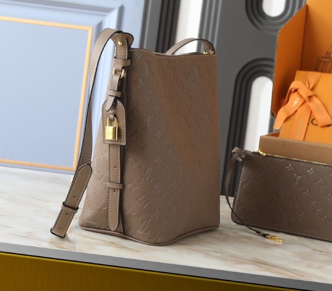 Monogram Empreinte All In GM In Smoke Gray M25823 - Image 3