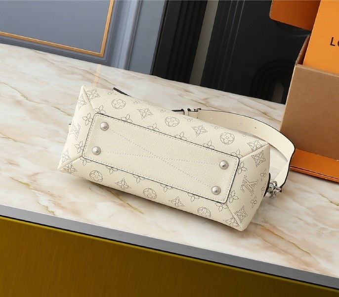 Louis Vuitton Mahina Hand It All PM Bag In Cream Beige M24114 - Image 4