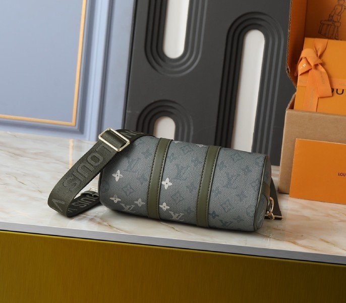 Monogram Surplus Canvas Keepall Bandouliere 25 In Khaki M26930 - Image 4