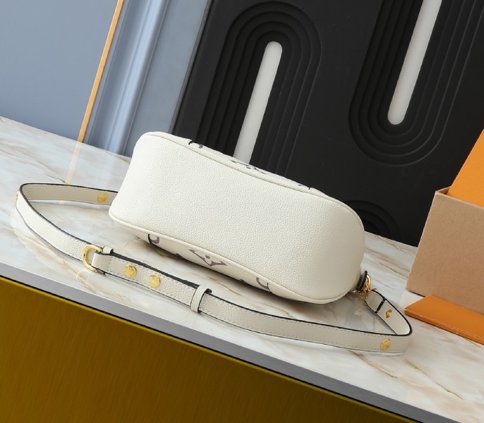 Bicolor Monogram Empreinte Boulogne PM In Cream And Bois De Rose Pink - Image 4