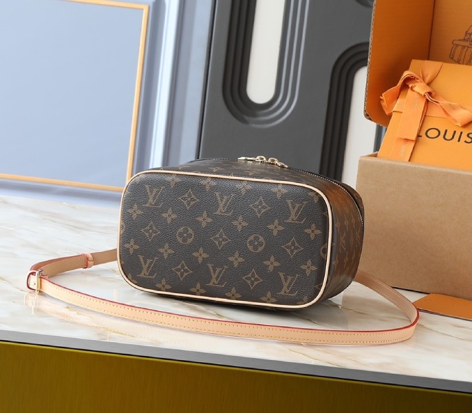 Monogram Canvas Nice BB M42265 - Image 4