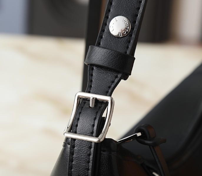 LV Vibe Carryall East West In Black M28160 - Image 8