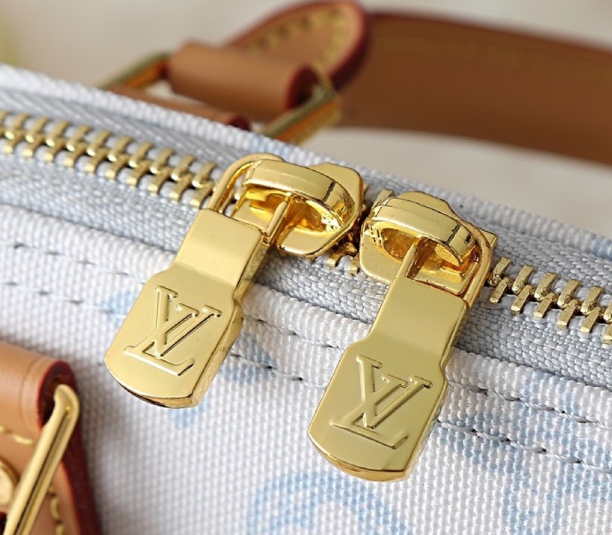 Monogram Origine Nano Alma In Bleu Courrier - Image 7