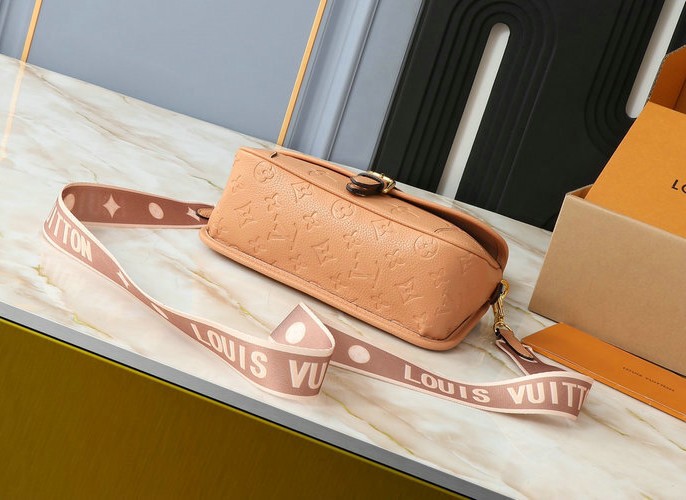 Monogram Empreinte Diane In Sand M13231 - Image 4