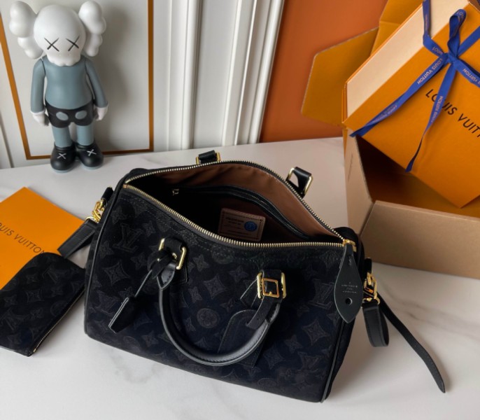SP101 Louis Vuitton Suede Speedy P9 Bandouliere 30 In Black - Image 5