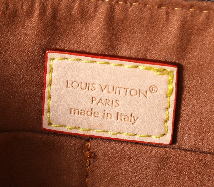 Monogram Canvas Skyline PM - Image 6