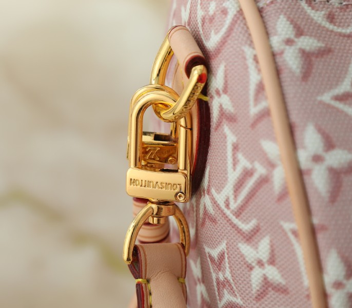 Monogram Embleme Speedy Soft 30 In Washed Beige - Image 7