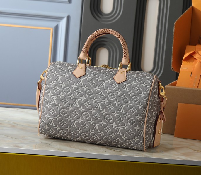 Monogram Embleme Speedy Soft 30 In Washed Gray - Image 2