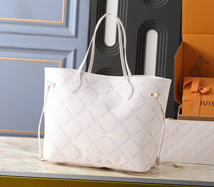 Monogram Couture Neverfull MM In Light Bliss - Image 2