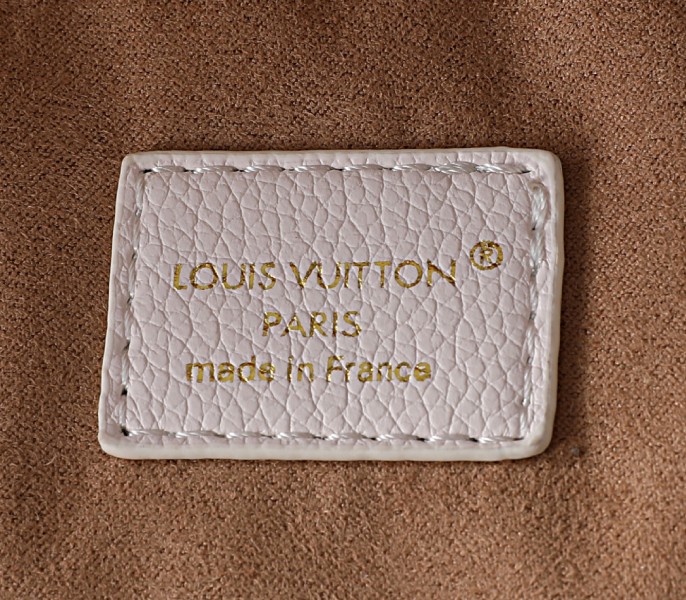 Monogram Couture Neverfull MM In Quartz White - Image 6