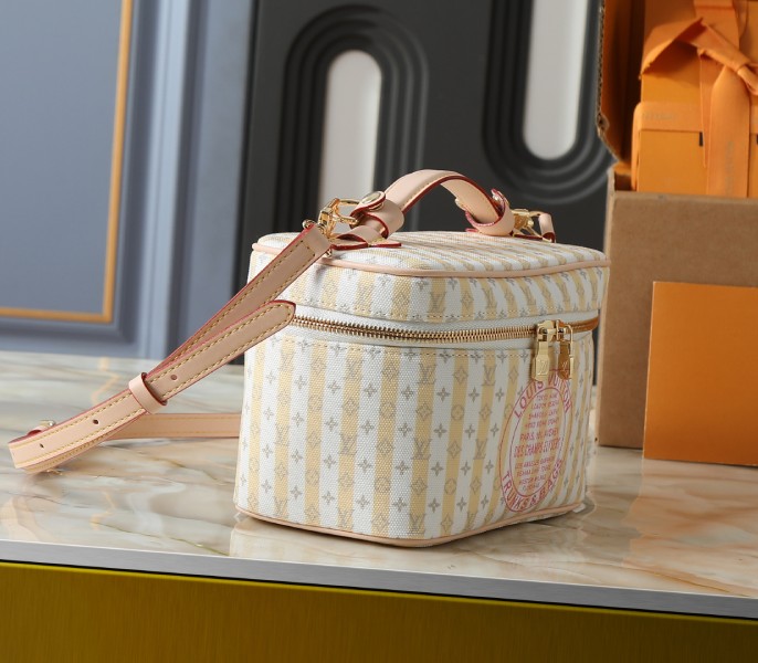 Stamp Edition Nice Mini Vanity In Banana Yellow - Image 3